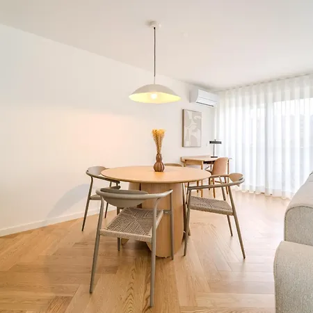 Apartment By House And People Braga